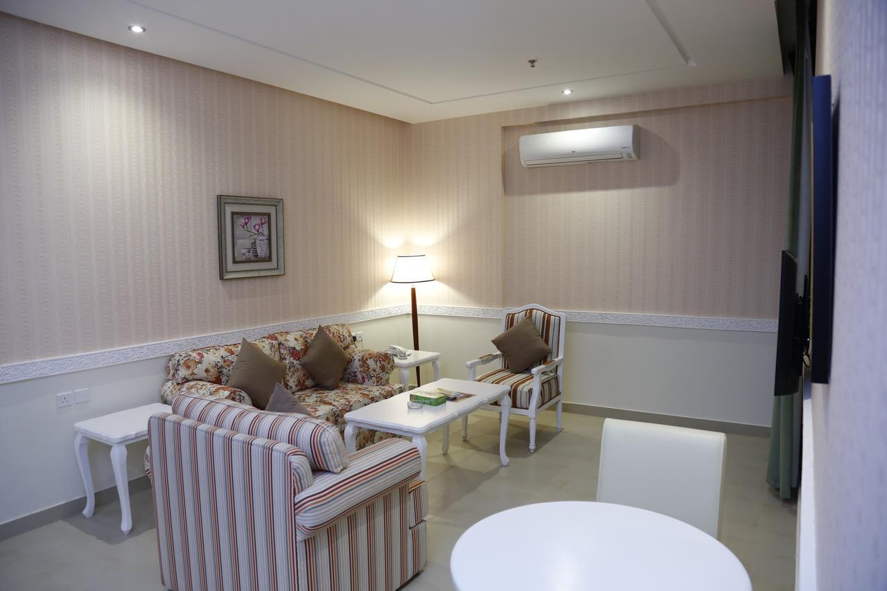 Flora Hotel Suite 2 فلورا2 للشقق المخدومة Rijad Zewnętrze zdjęcie