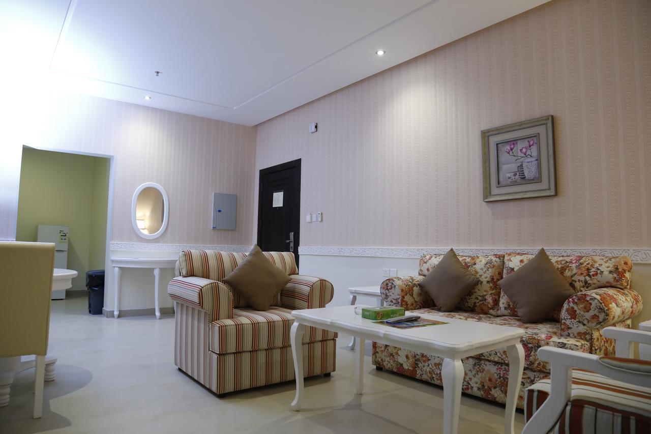 Flora Hotel Suite 2 فلورا2 للشقق المخدومة Rijad Zewnętrze zdjęcie