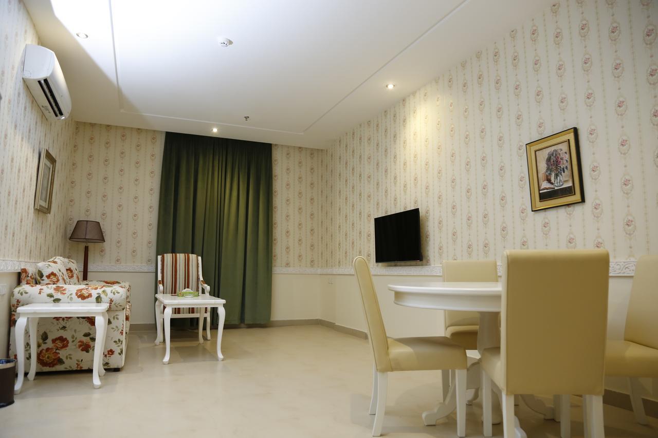 Flora Hotel Suite 2 فلورا2 للشقق المخدومة Rijad Zewnętrze zdjęcie