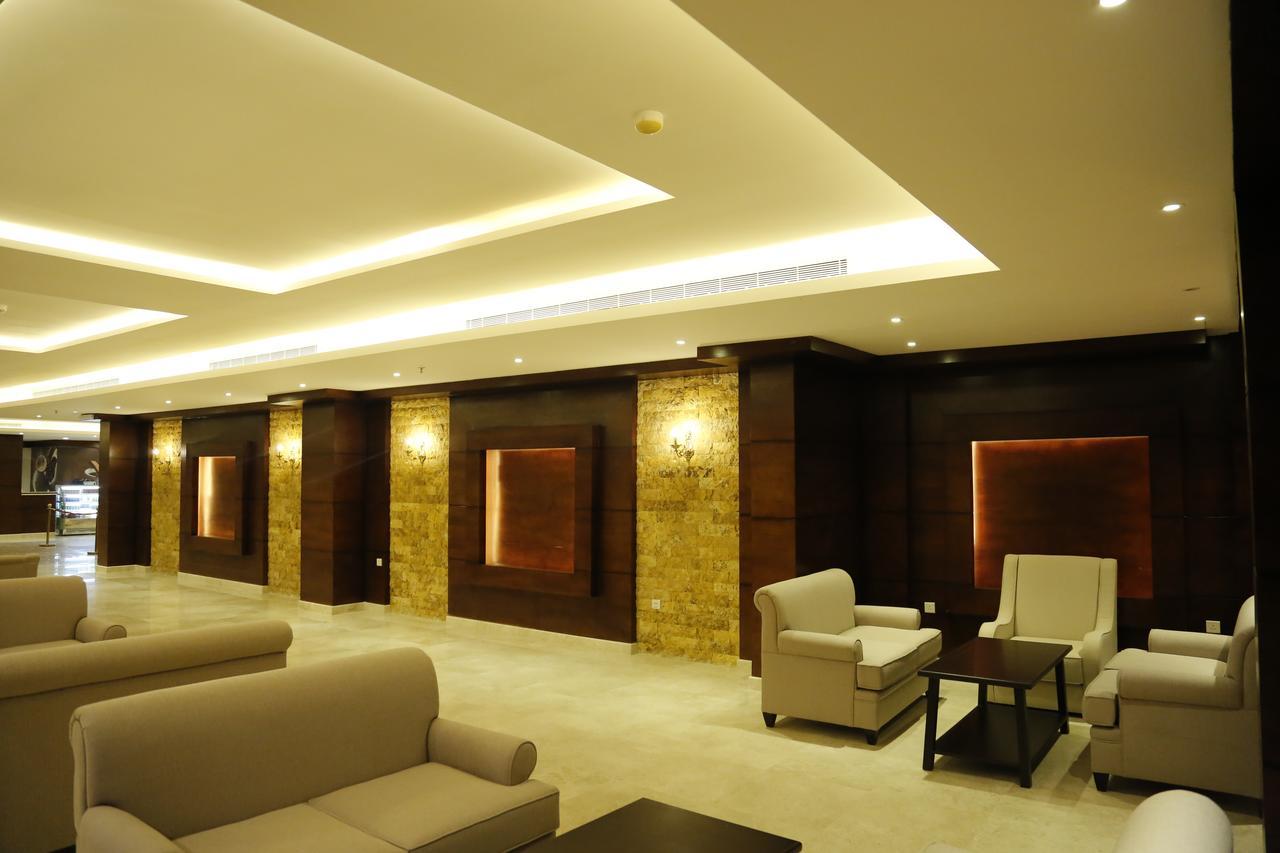 Flora Hotel Suite 2 فلورا2 للشقق المخدومة Rijad Zewnętrze zdjęcie