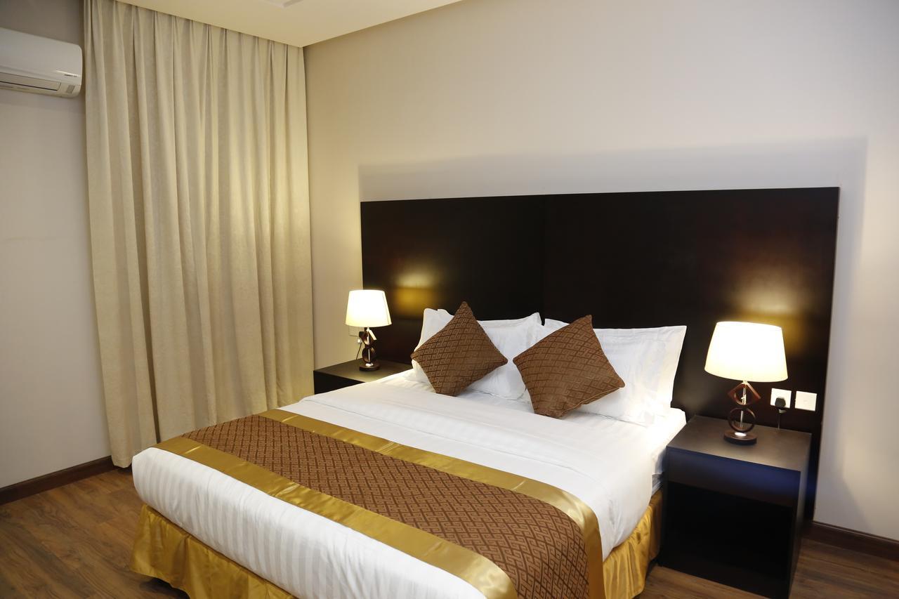 Flora Hotel Suite 2 فلورا2 للشقق المخدومة Rijad Zewnętrze zdjęcie