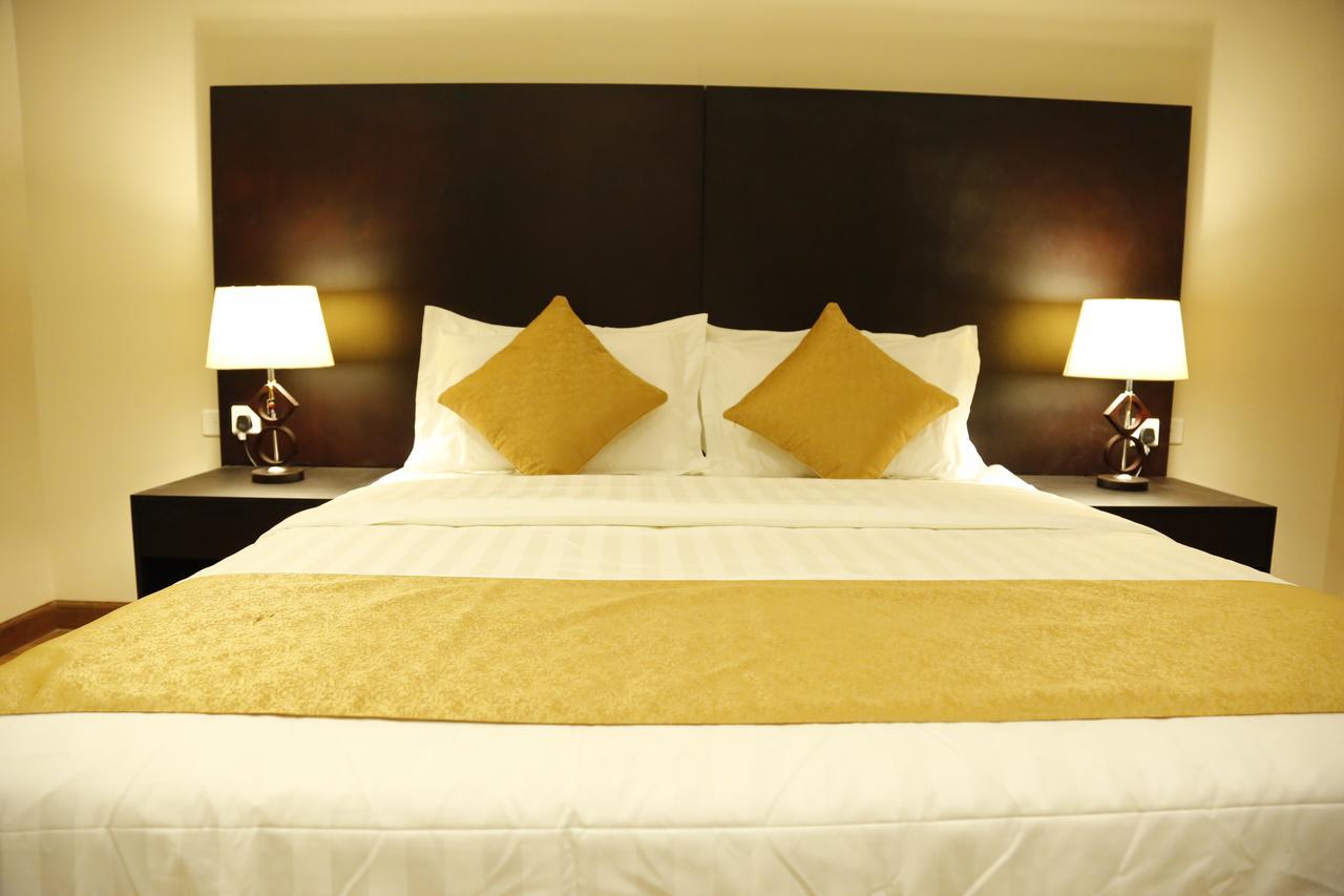 Flora Hotel Suite 2 فلورا2 للشقق المخدومة Rijad Zewnętrze zdjęcie