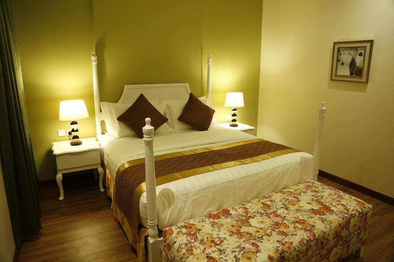 Flora Hotel Suite 2 فلورا2 للشقق المخدومة Rijad Zewnętrze zdjęcie